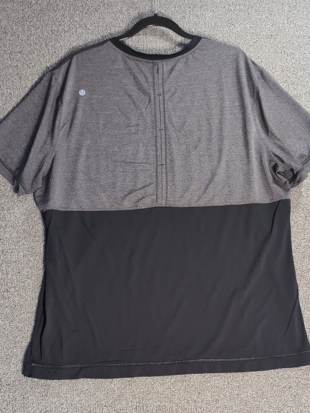 Lululemon Precise Tee Mesh Size XXL in Gray/Black Workout Running Gym - Picture 6 of 10